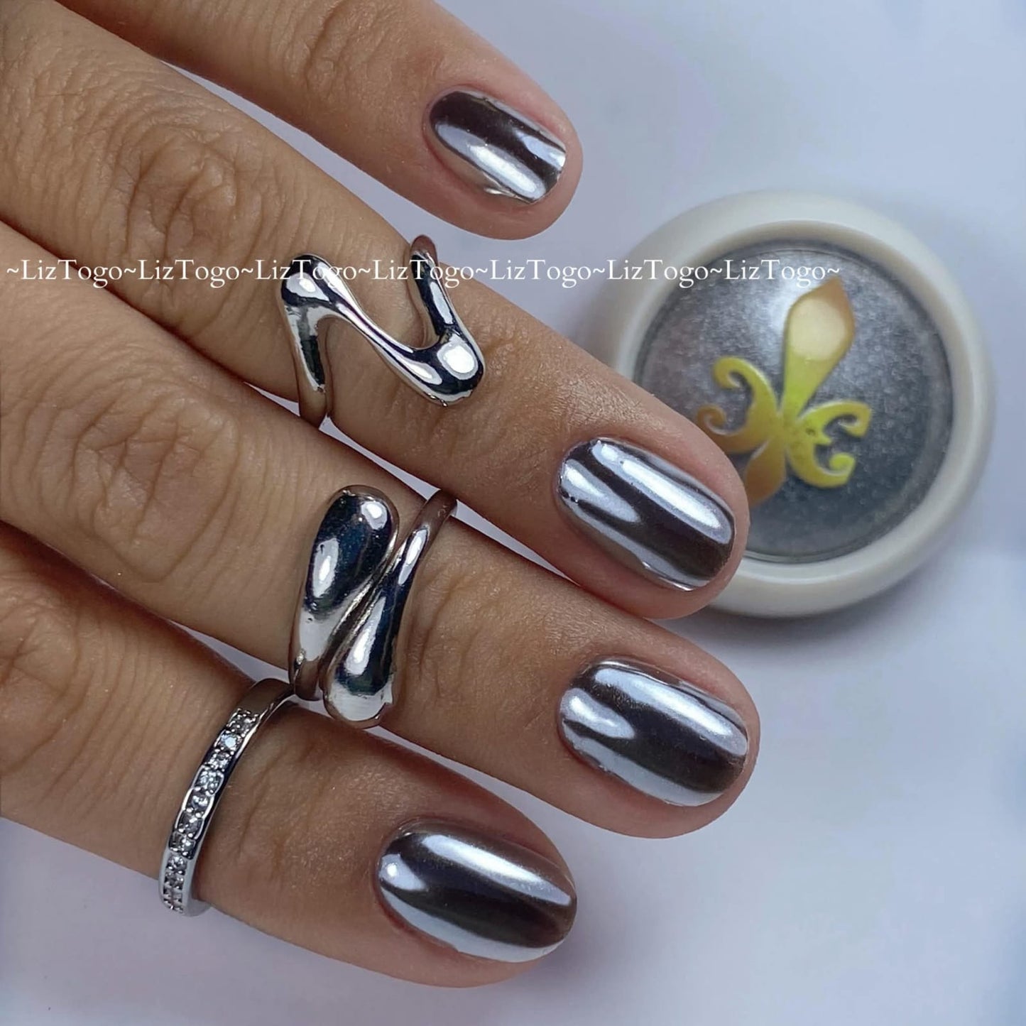 EFECTOS GOLDEN NAILS