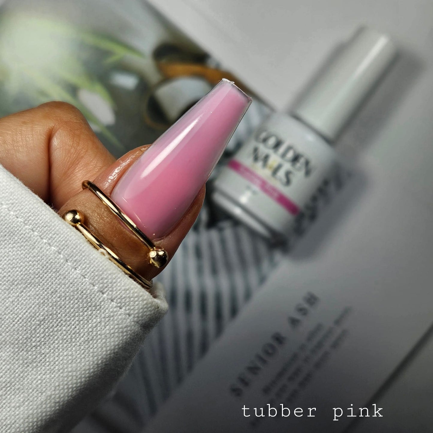 RUBBER  GOLDEN NAILS