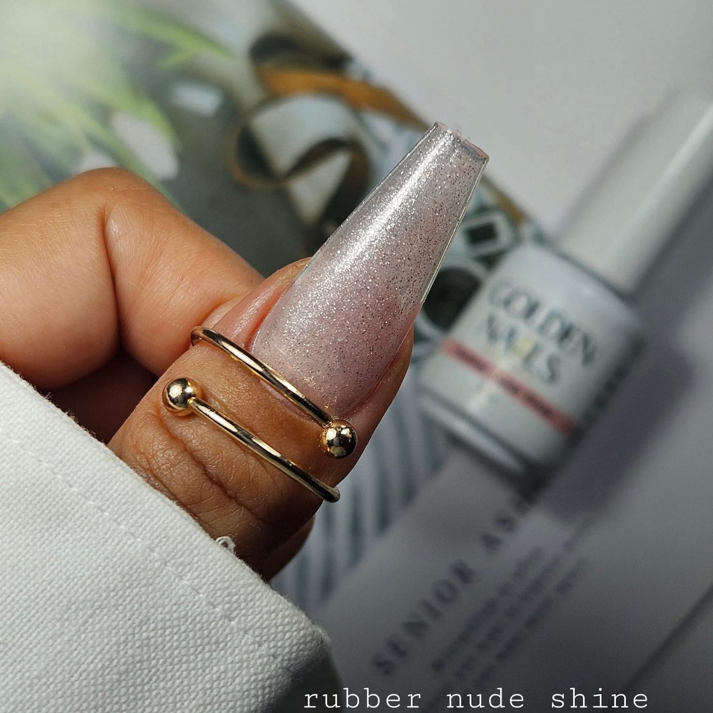 RUBBER  GOLDEN NAILS